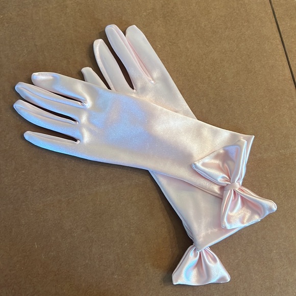 Satin handmade gloves with bow - Picture 4 of 10
